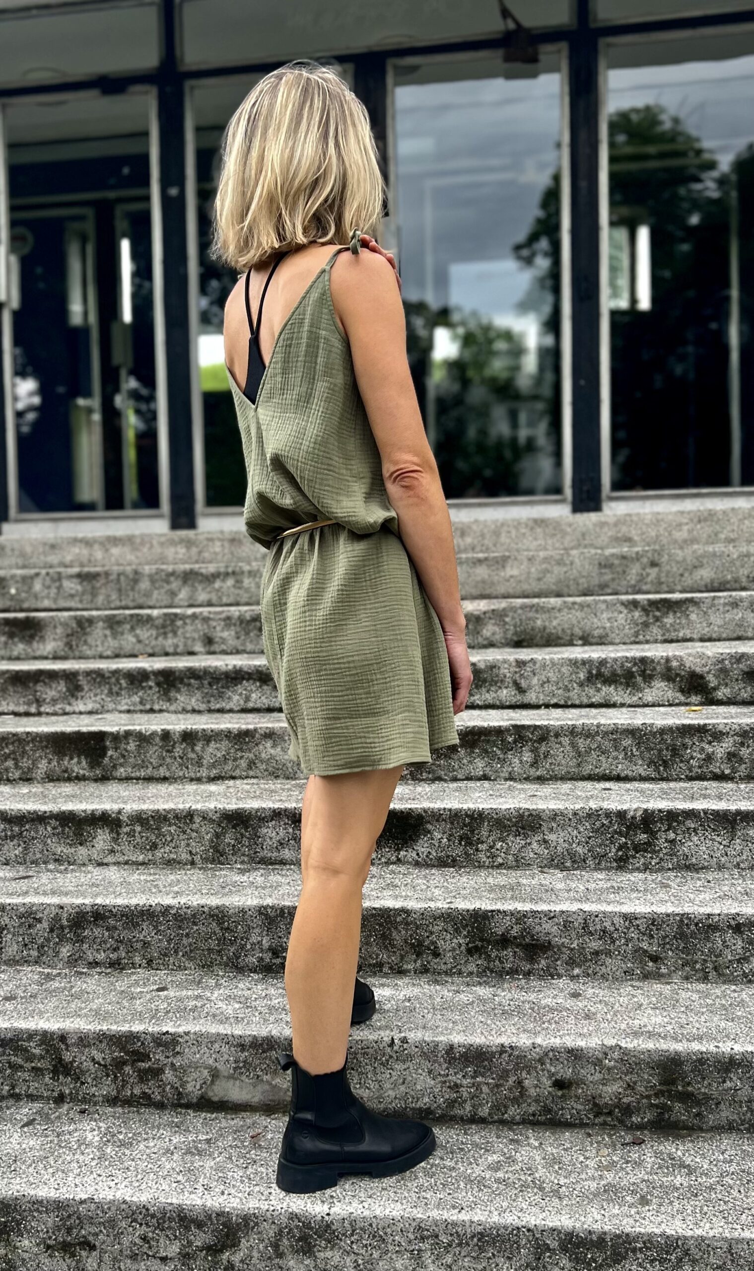 Šaty MUŠELÍNKY beach khaki organic - Image 12